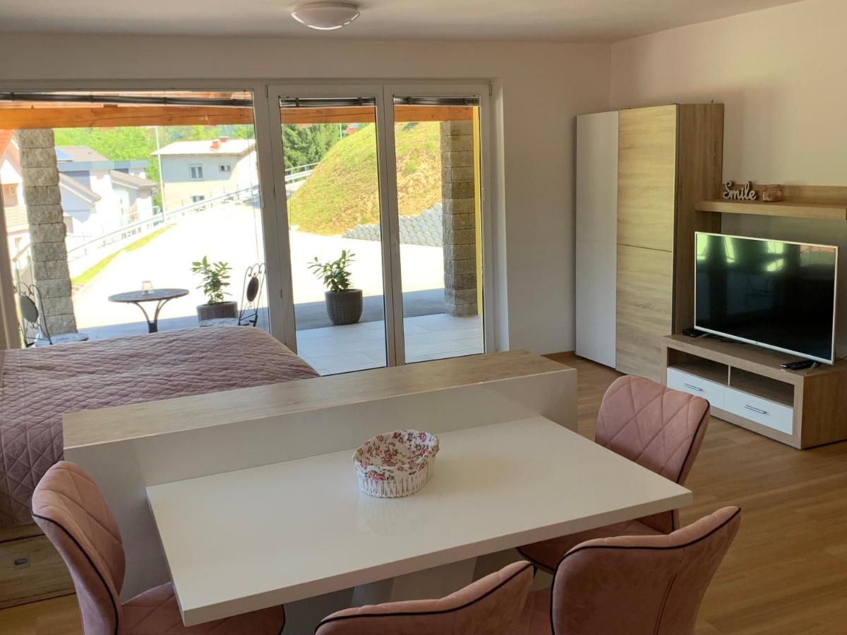Apartmaji Pr' Nas Laško Eksteriør bilde